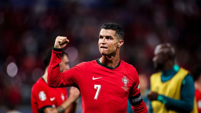 足球界引起 足球界引起